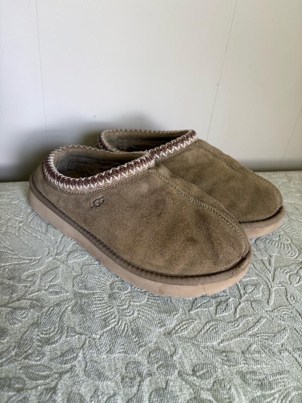 Tasman Uggs